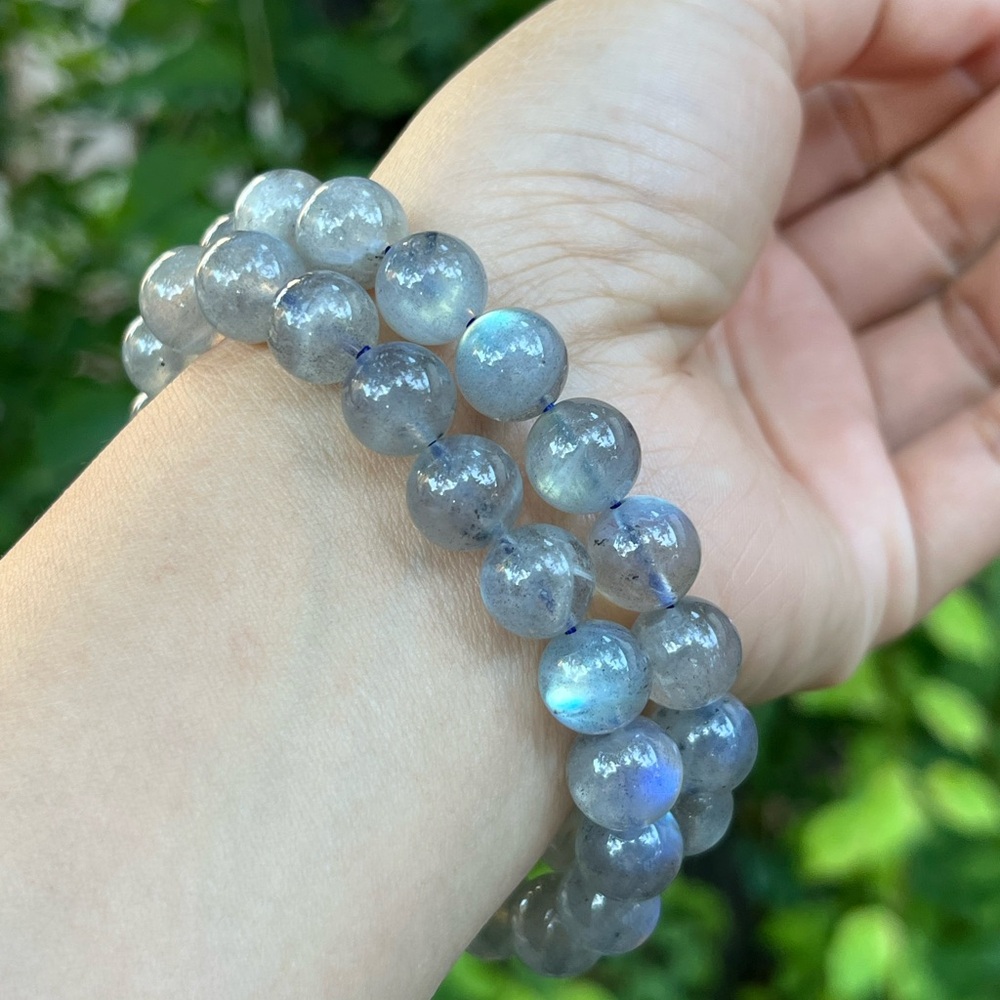 10mm stretchable flashy‎ blue labradorite bracelet